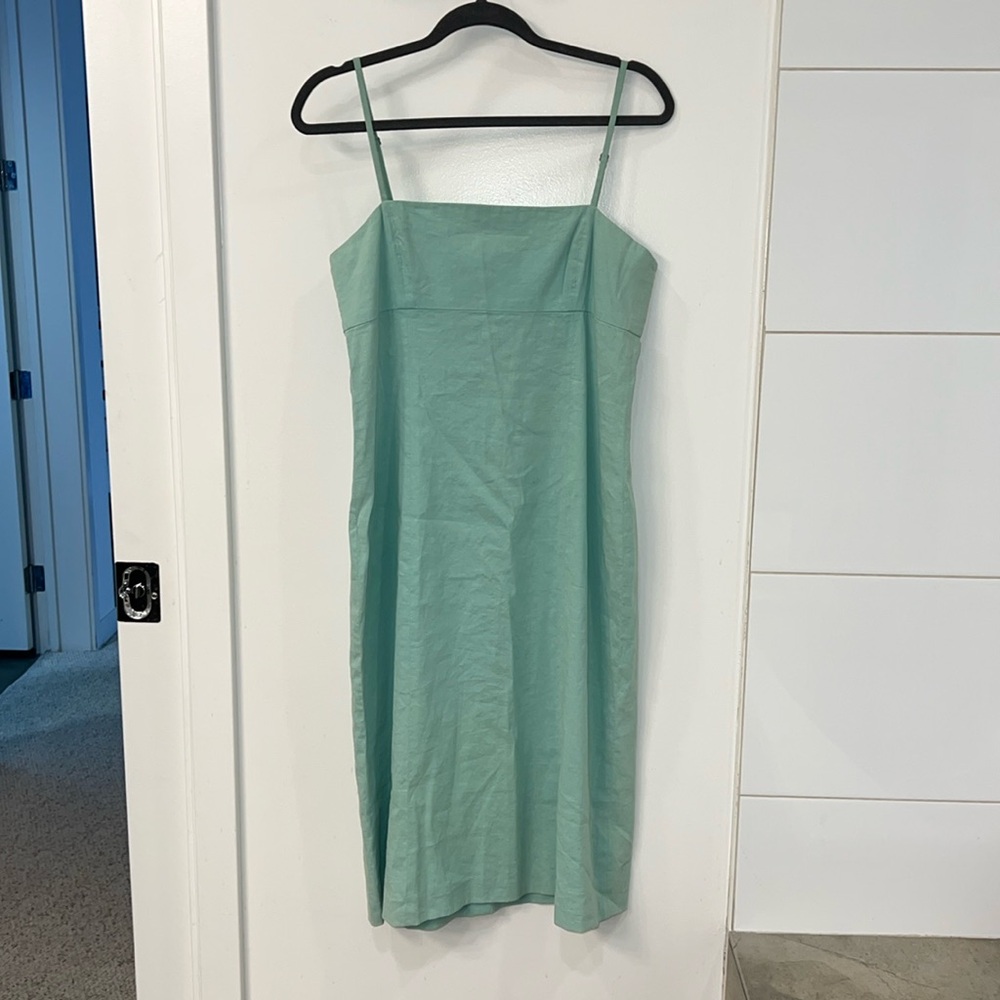Theory mint green midi dress size 12. NWT. Perfect condition.